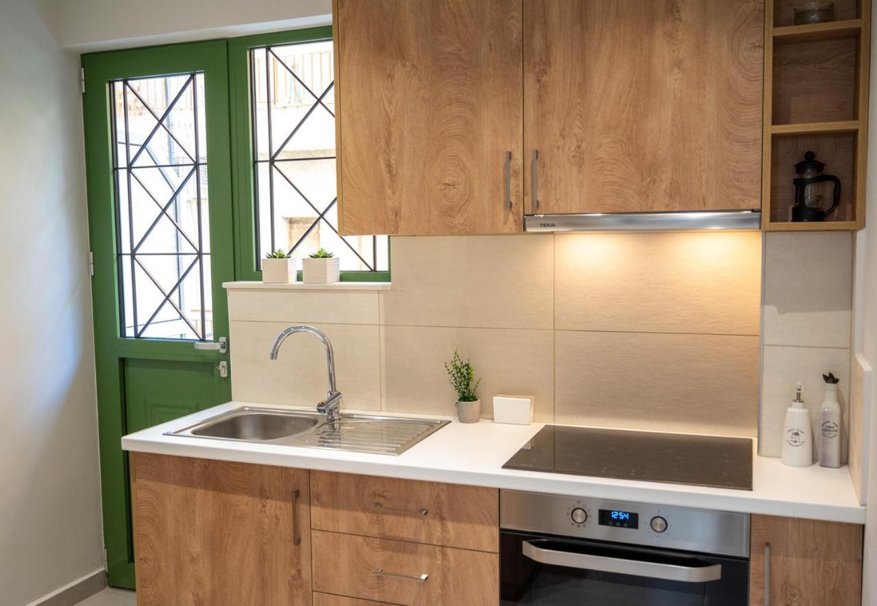 Loutraki House Apartment ภายนอก รูปภาพ